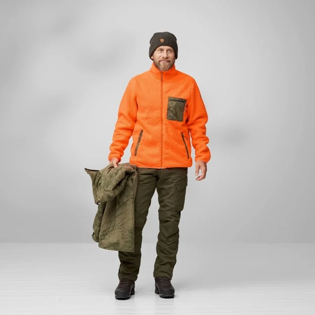 Fjällräven Barents 3 in 1 Hydratic Jacket M Men’s Hunting jackets Model Angle O 85349