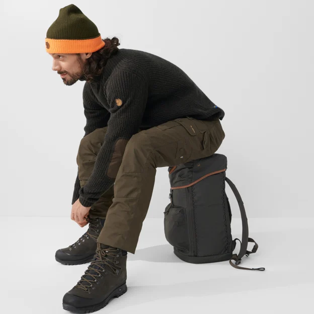 Fjällräven Barents Pro Hydratic Trs M Men’s Hunting trousers Model Model side 60124