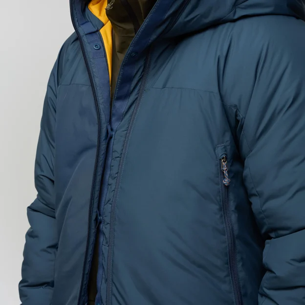 Fjällräven Bergtagen 130 Insulation Jkt M Men’s Mountaineering jackets Model Angle I 94341