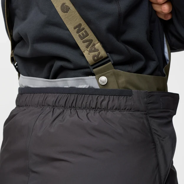 Fjällräven Bergtagen 60 Insulation Shorts Unisex Insulated trousers Model Angle H 94381