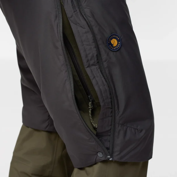 Fjällräven Bergtagen 60 Insulation Shorts Unisex Insulated trousers Model Angle I 94265
