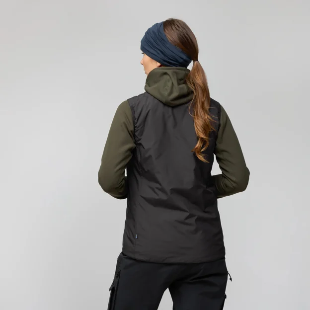 Fjällräven Bergtagen 60 Insulation vest W Women’s Vests Model Model back 94306