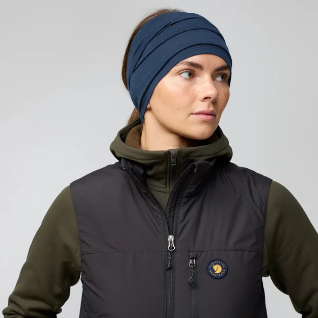 Fjällräven Bergtagen 60 Insulation vest W Women’s Vests Model Angle G 94401