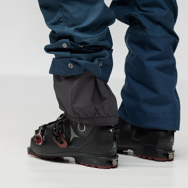 Fjällräven Bergtagen G-1000 Trousers M Men’s Mountaineering trousers Model Angle K 94213