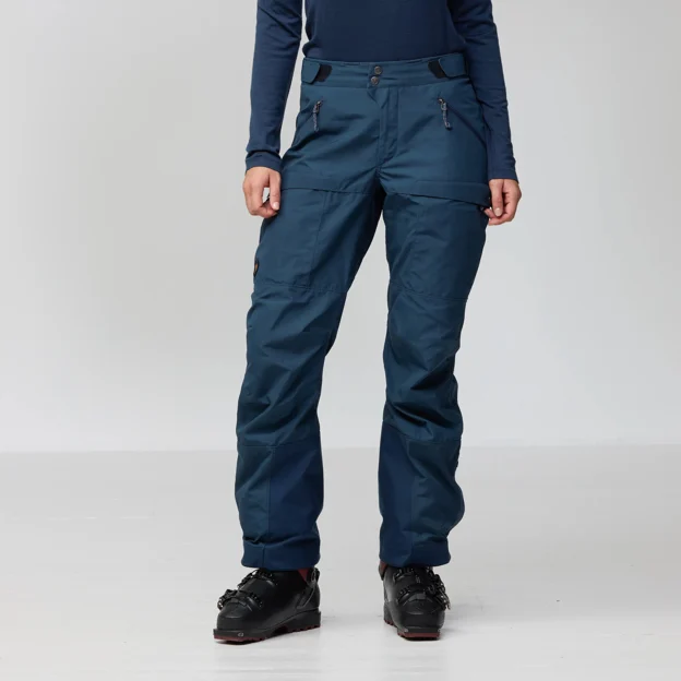 Fjällräven Bergtagen G-1000 Trousers W Women’s Mountaineering trousers Model Angle F 94343