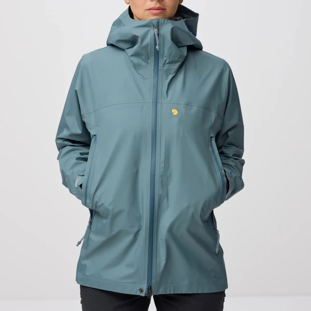 Fjällräven Bergtagen GTX Lite Jacket W Women’s Mountaineering jackets Model Angle M 99957