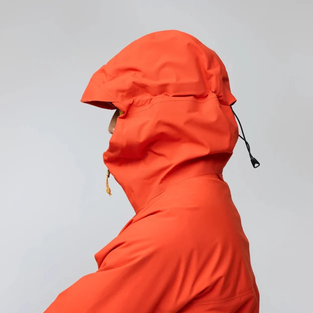 Fjällräven Bergtagen GTX Pro Jacket M Men’s Mountaineering jackets Model Angle J 94182