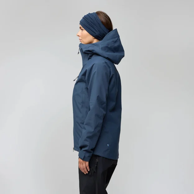 Fjällräven Bergtagen GTX Pro Jacket W Women’s Mountaineering jackets Model Model side 94328