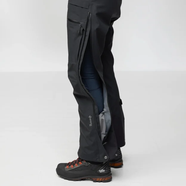 Fjällräven Bergtagen GTX Pro Trousers W Women’s Mountaineering trousers Model Angle I 94400