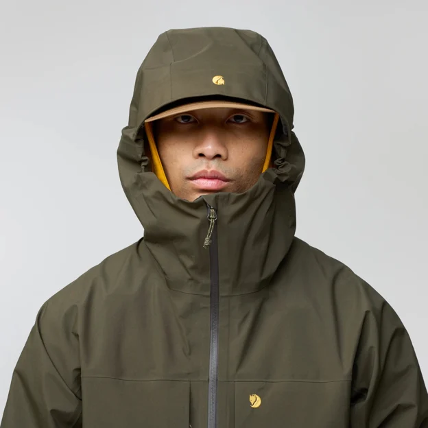 Fjällräven Bergtagen GTX Touring Jacket M Men’s Mountaineering jackets Model Angle G 94190