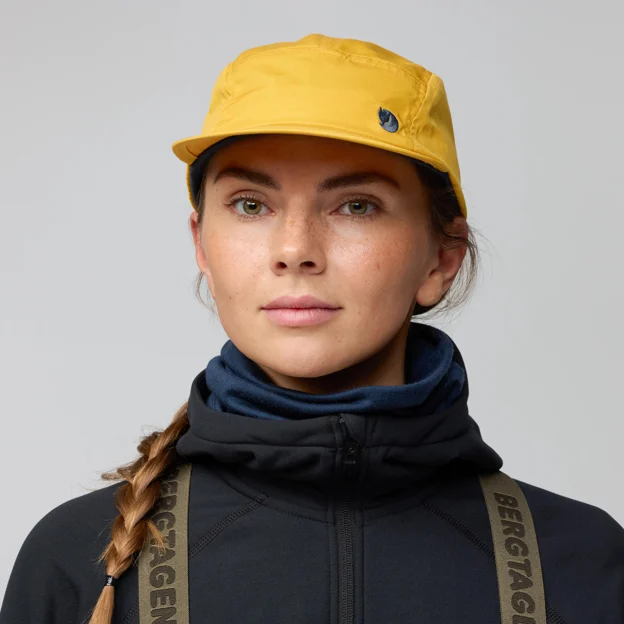 Fjällräven Bergtagen Mountain Cap Unisex Caps, hats & beanies Model Angle I 94276