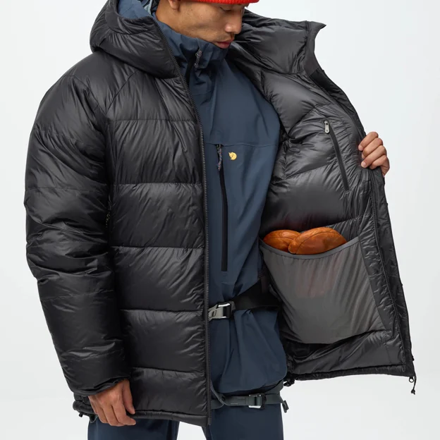 Fjällräven Bergtagen Topp Down Jacket M Men’s Down jackets Model Angle M 120192