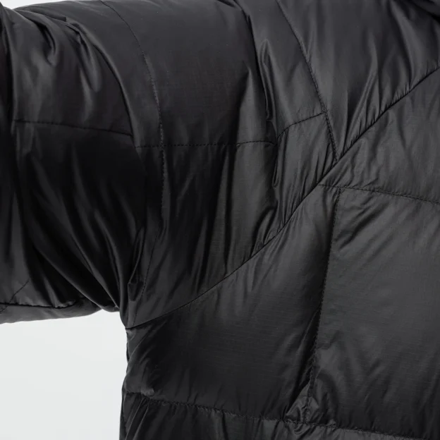 Fjällräven Bergtagen Topp Down Jacket M Men’s Down jackets Model Angle O 120195