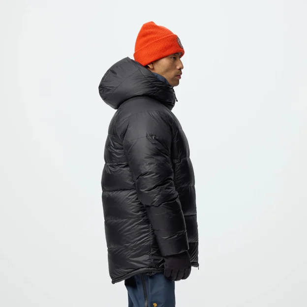 Fjällräven Bergtagen Topp Down Jacket M Men’s Down jackets Model Model side 120184
