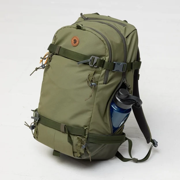 Fjällräven Bergtagen Touring 22 Unisex Mountaineering backpacks Model Angle R 94312