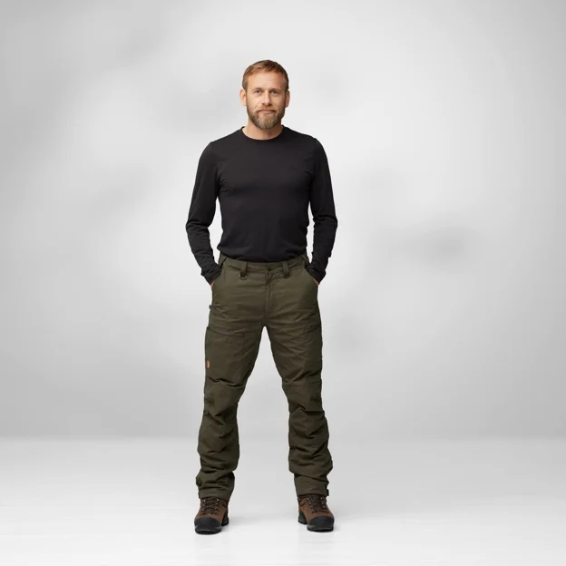 Fjällräven Drev Hybrid Trousers M Men’s Hunting trousers Model Model side 85373