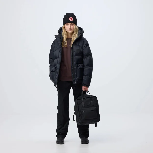 Fjällräven Expedition Down Lite Jacket Black Edition W Women’s Down jackets Model Angle H 98971