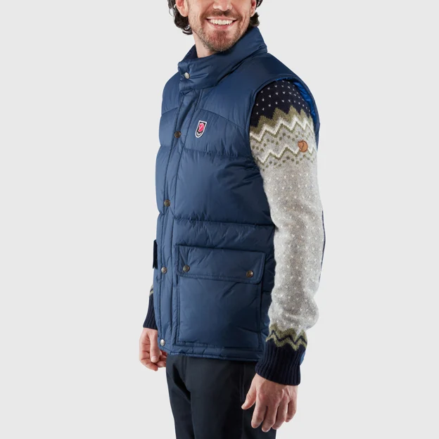 Fjällräven Expedition Down Lite Vest M Men’s Down jackets Model Model side 22471