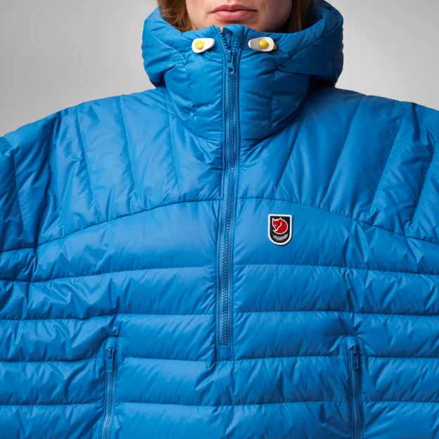 Fjällräven Expedition Down Poncho Women’s Down jackets Detail Angle H 68332