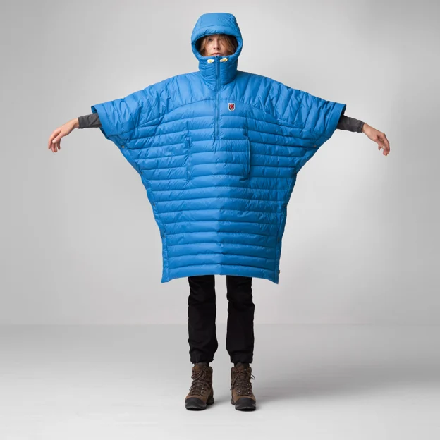 Fjällräven Expedition Down Poncho Women’s Down jackets Detail Angle I 68331
