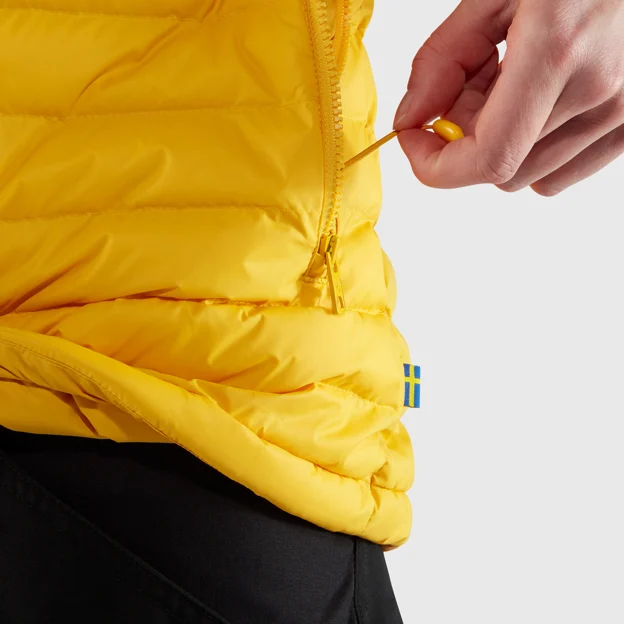 Fjällräven Expedition Lätt Hoodie W Women’s Down jackets Detail Angle I 33648