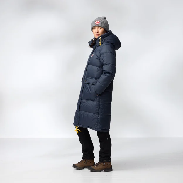 Fjällräven Expedition Long Down Parka W Women’s Down jackets Model Model side 86178