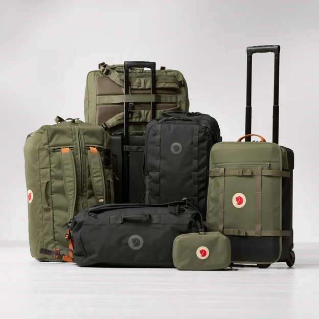 Fjällräven Färden Carry-On Pack Unisex Daypacks Model Angle R 90301