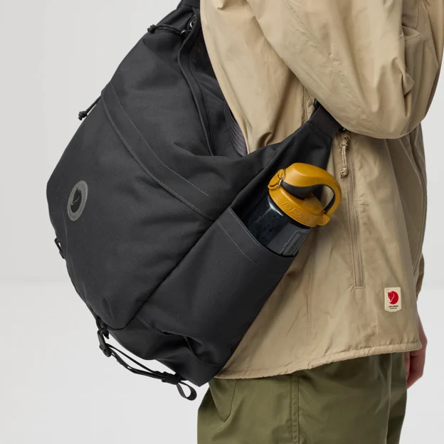 Fjällräven Färden Crossbody Unisex Shoulder bags Model Angle H 101107