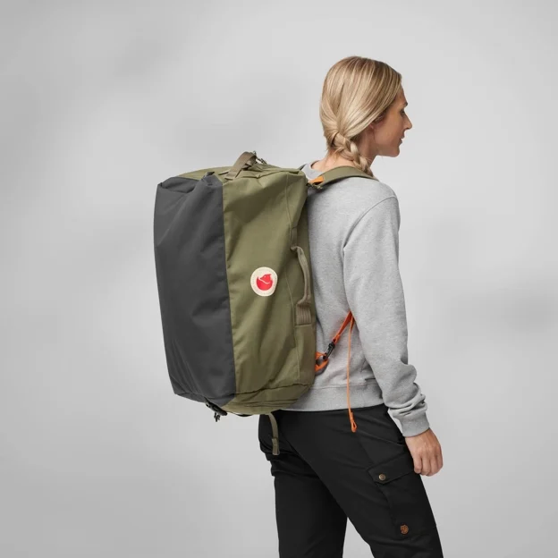 Fjällräven Färden Duffel 50 Unisex Daypacks Model Model back 85423