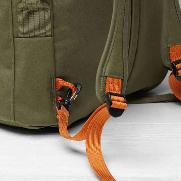 Fjällräven Färden Duffel 50 Unisex Daypacks Model Angle H 85427