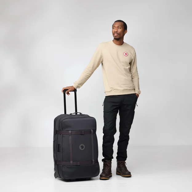 Fjällräven Färden Roller 120 Unisex Travel bags Model Angle F 121620