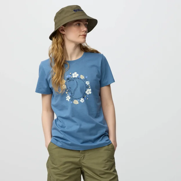 Fjällräven Fjällblomster Fox T-shirt W Women’s T-shirts & tank tops Model Model front 101104