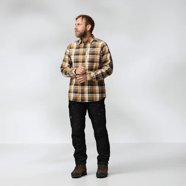Fjällräven Fjällglim Relaxed Shirt M Men’s Shirts Model Angle J 86227