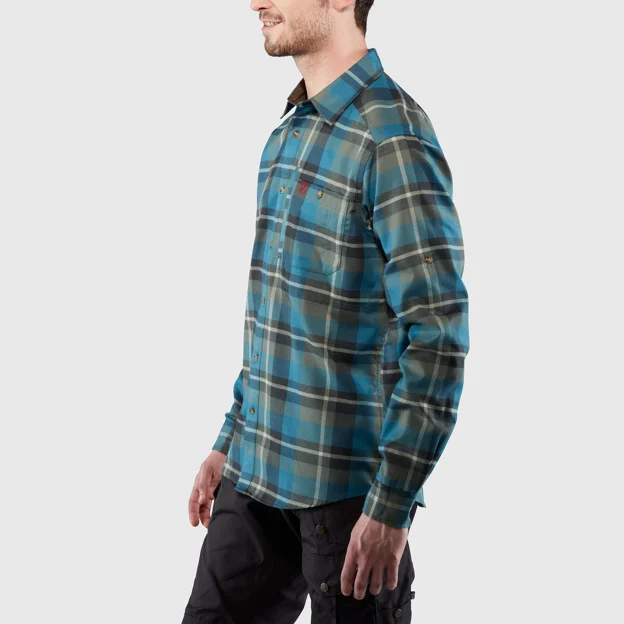 Fjällräven Fjällglim Relaxed Shirt M Men’s Shirts Model Model side 14938