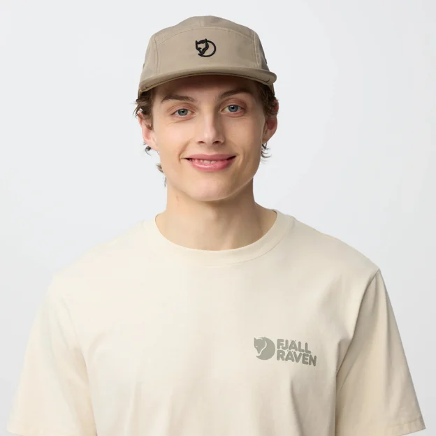 Fjällräven Fjällräven Flat Brim Cap Unisex Caps, hats & beanies Model Model front 100588