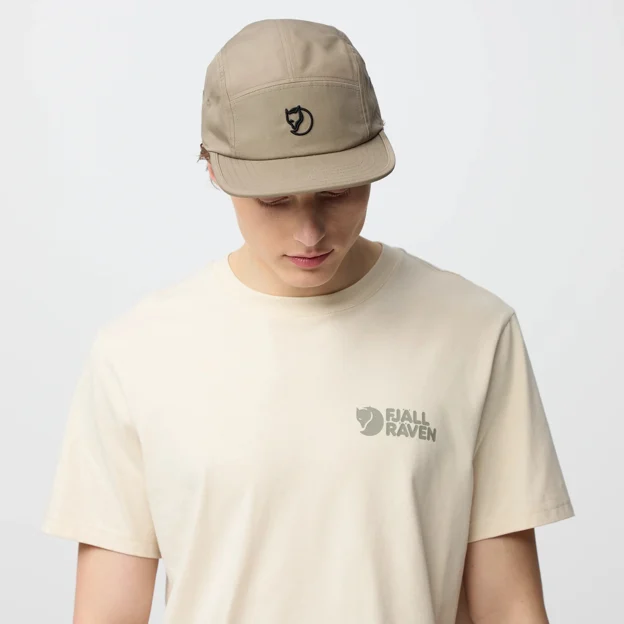 Fjällräven Fjällräven Flat Brim Cap Unisex Caps, hats & beanies Model Angle F 100586