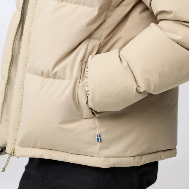 Fjällräven Fjällräven Kamas Lite Down Jkt M Men’s Down jackets Model Angle J 92685