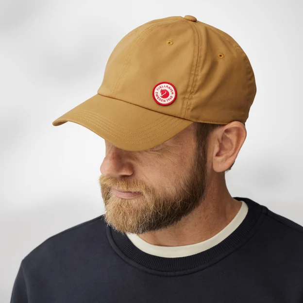 Fjällräven Fjällräven Logo Cap Unisex Caps, hats & beanies Model Model front 80159