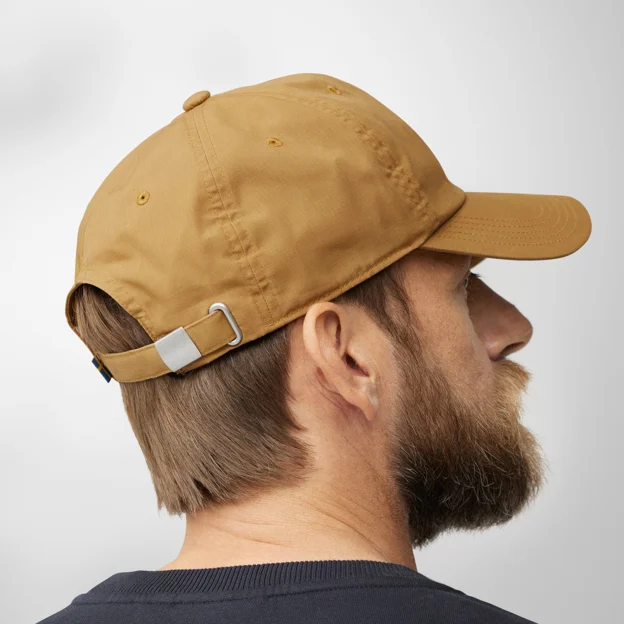 Fjällräven Fjällräven Logo Cap Unisex Caps, hats & beanies Model Model back 80161