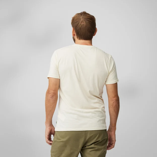 Fjällräven Fjällräven Logo T-shirt M Men’s T-shirts & tank tops Model Model back 80817