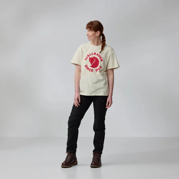 Fjällräven Fjällräven Relaxed T-shirt W Women’s T-shirts & tank tops Model Model front 89880