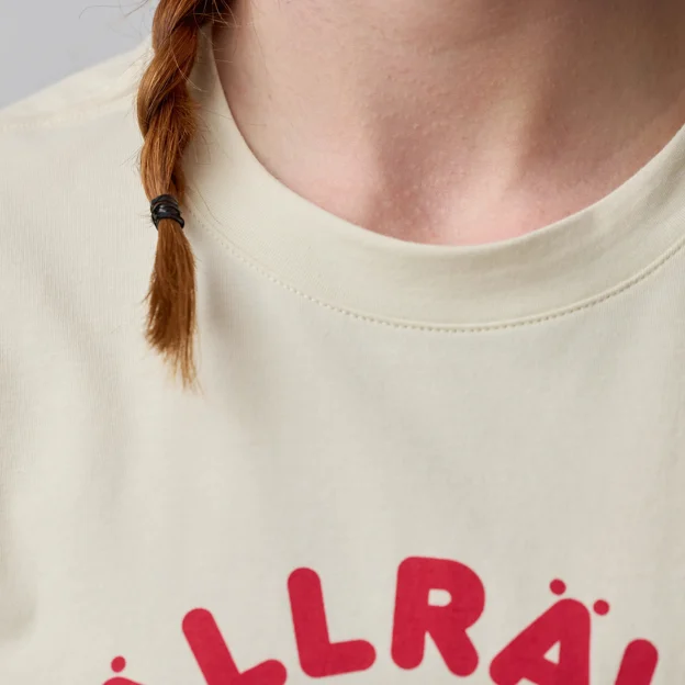 Fjällräven Fjällräven Relaxed T-shirt W Women’s T-shirts & tank tops Model Angle G 89889