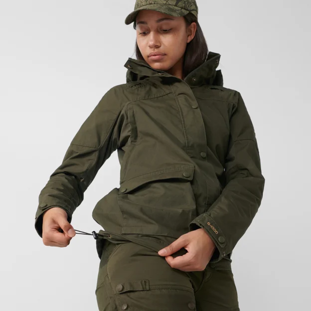 Fjällräven Forest Hybrid Jacket W Women’s Hunting jackets Detail Angle I 60183