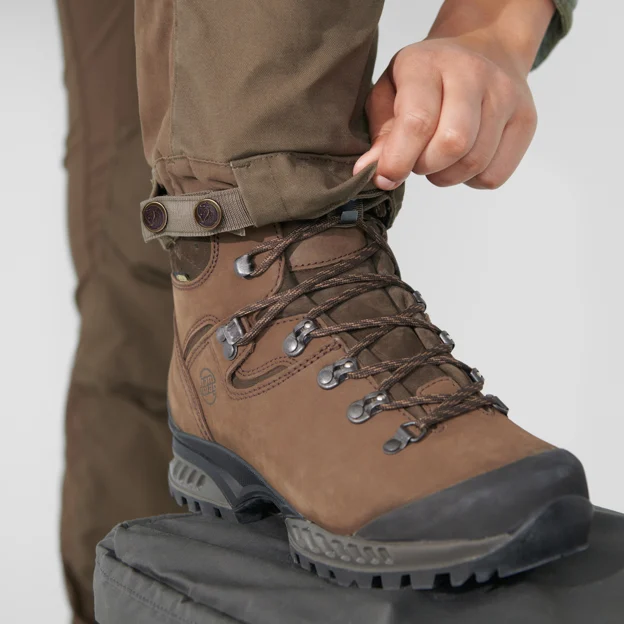 Fjällräven Forest Hybrid Trousers W Women’s Hunting trousers Detail Angle I 60191