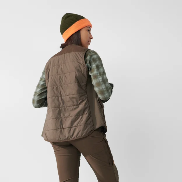 Fjällräven Forest Wool Padded Vest W Women’s Hunting jackets Model Model back 60193