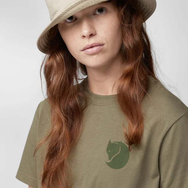 Fjällräven Fox Boxy Logo Tee W Women’s T-shirts & tank tops Model Model back 66654