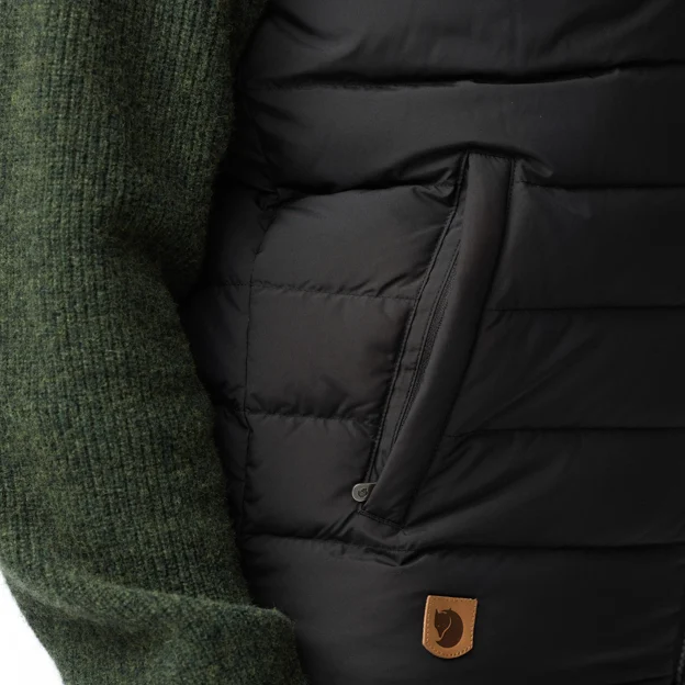 Fjällräven Greenland Down Liner Vest M Men’s Down jackets Model Angle I 86235