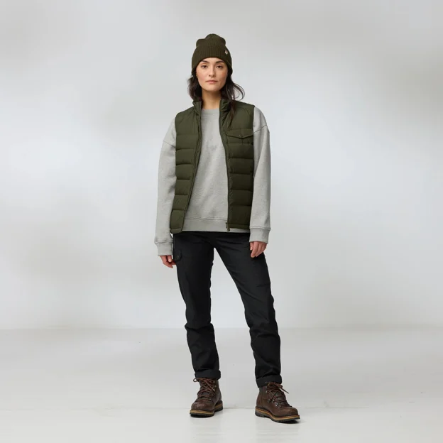 Fjällräven Greenland Down Liner Vest W Women’s Down jackets Model Angle I 92793