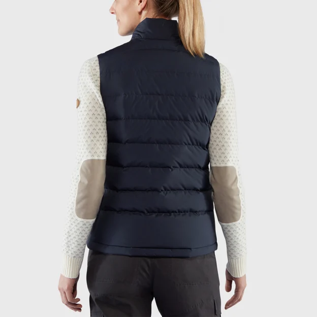 Fjällräven Greenland Down Liner Vest W Women’s Down jackets Model Model back 23986