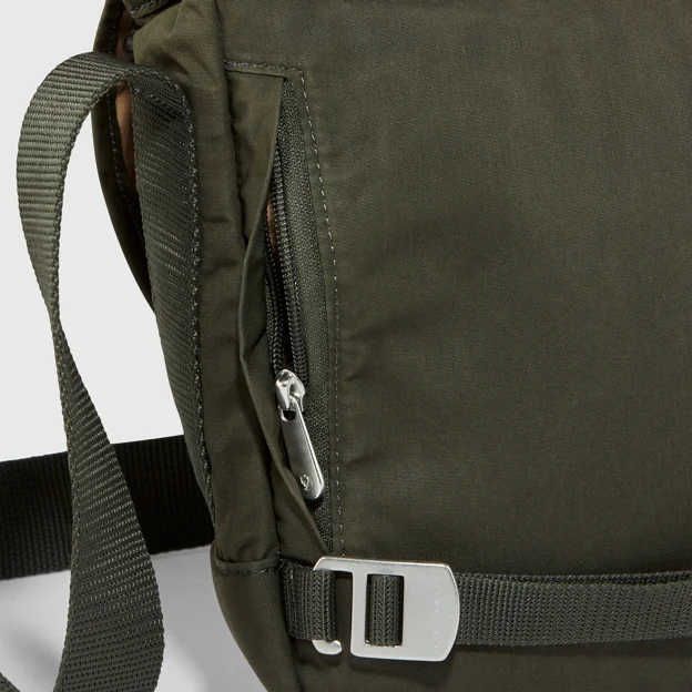 Fjällräven Greenland Shoulder Bag Small Unisex Daypacks Detail 21943